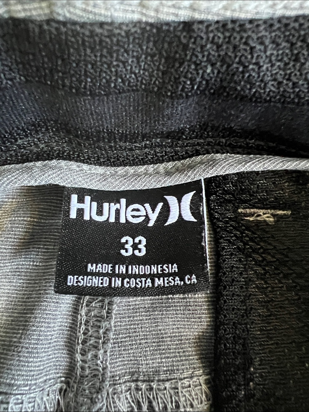 Hurley Men's Heather Charcoal Flat-Front Shorts - Picture 2 of 4